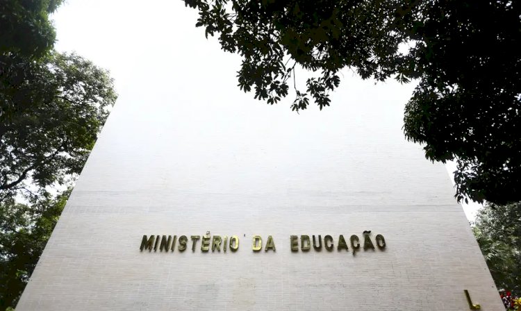 Governo deve repassar R$ 19 bilhões do salário-educação em 2024