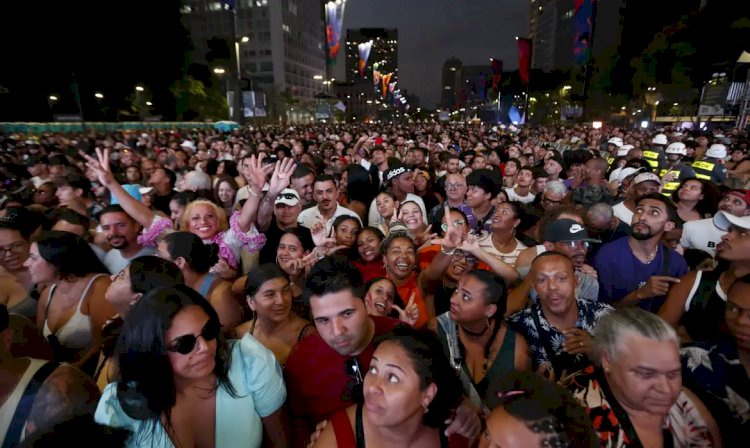 Virada Cultural atrai 4,5 milhões de pessoas, diz prefeitura de SP