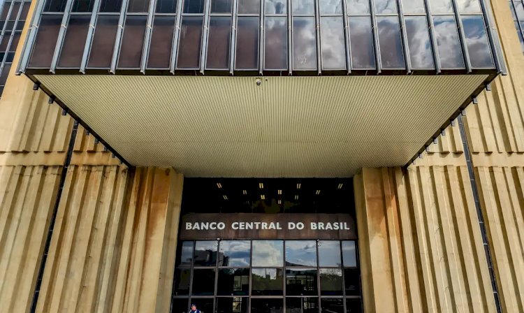 Mercado aumenta previsão da inflação de 4,05% para 4,10% em 2024