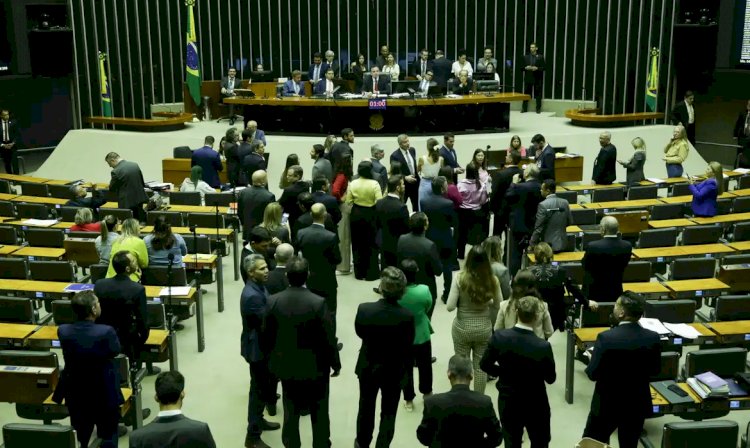 Ação contra emendas impositivas quer devolver orçamento ao Executivo