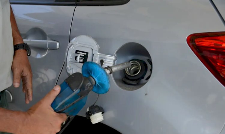 Inalação do vapor de gasolina causa câncer e ameaça frentistas