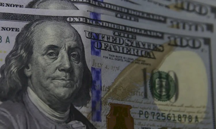 Dólar sobe para R$ 5,63 em dia de ajustes no mercado