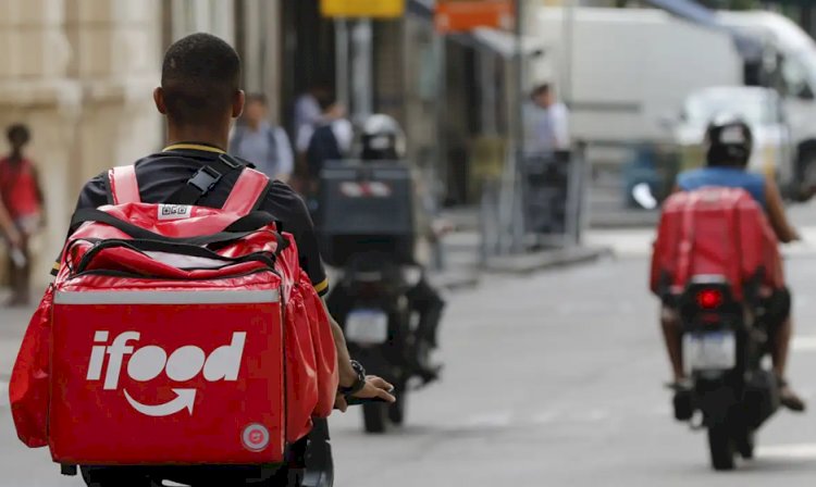 iFood e startup que aluga motos anunciam desconto para entregadores