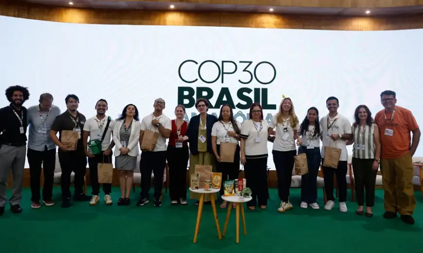 Voluntários da COP30 recebem kit de alimentos da agricultura familiar