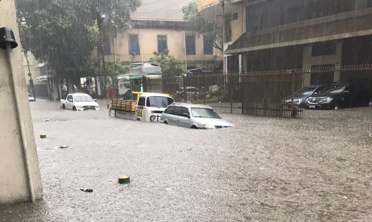 Chuva forte atinge o Rio e cidade entra em estágio de atenção