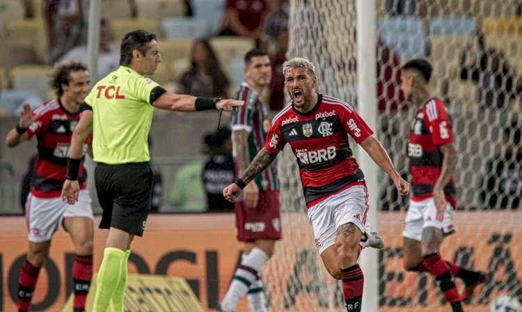 Flamengo bate Fluminense para seguir vivo na Copa do Brasil