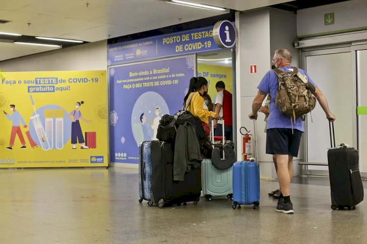 Brasil deixa de exigir teste de Covid ou comprovante de vacinação para entrar no país, afirma Anvisa