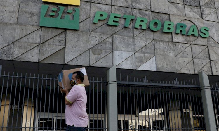 Lucro líquido da Petrobras cai 24,6% em relação a trimestre anterior