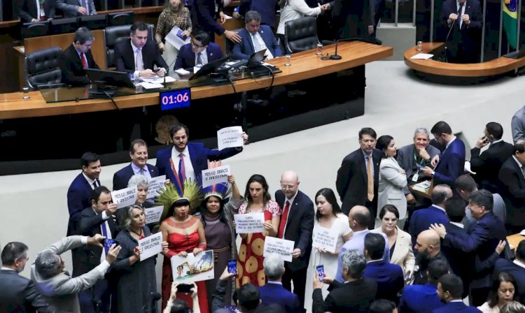 Congresso derruba veto de Lula e mantém marco temporal indígena