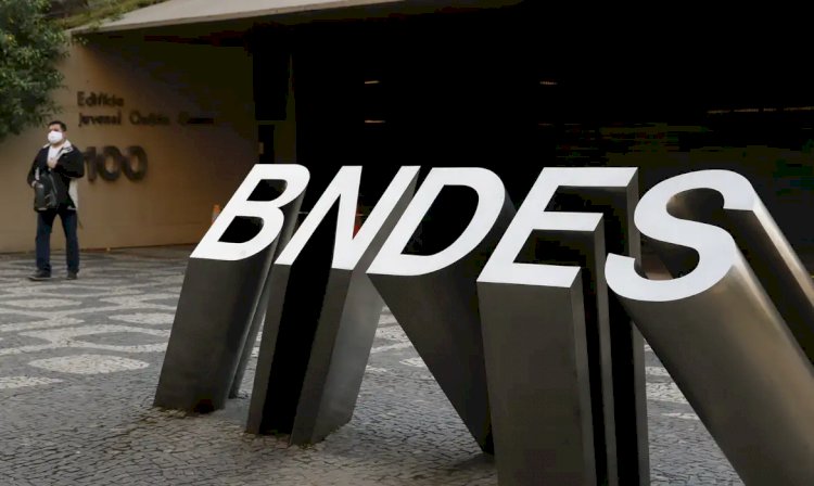 BNDES financia R$ 1,1 bi para exportação de jatos pela Embraer