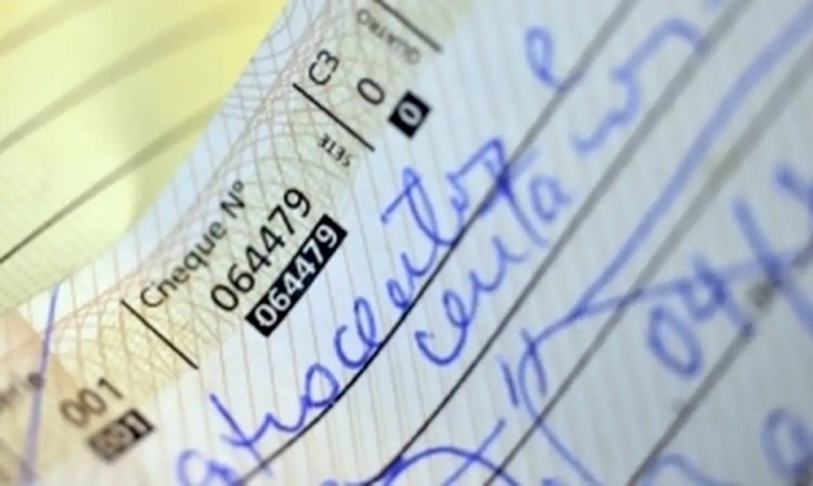 Cheque representa 0,5?s operações financeiras de pagamento no país